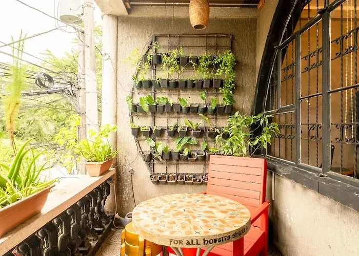 The Round Door - Lotr Themed House Near Maginhawa Quezon 度假居 马尼拉