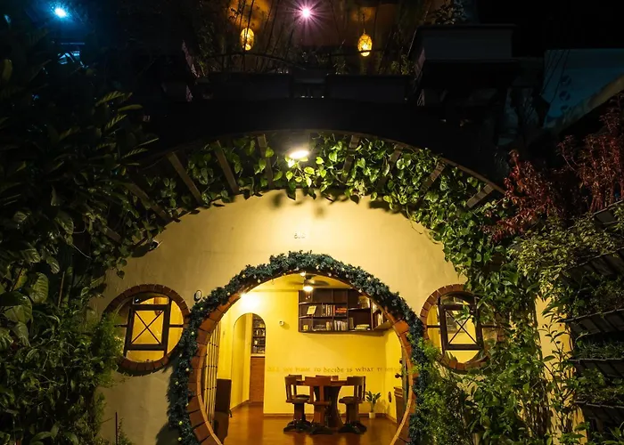 The Round Door - Lotr Themed House Near Maginhawa Quezon *