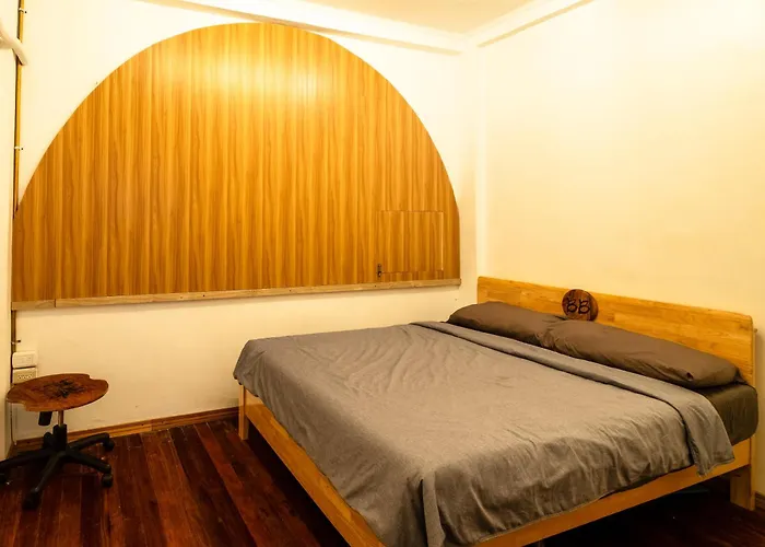 The Round Door - Lotr Themed House Near Maginhawa Quezon 度假居 马尼拉