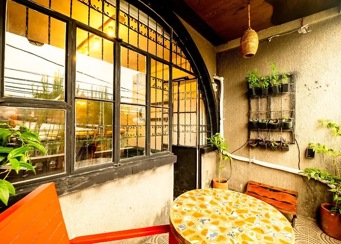 The Round Door - Lotr Themed House Near Maginhawa Quezon